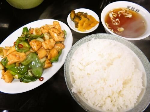 賃貸線路沿いの新築アパートの画像4