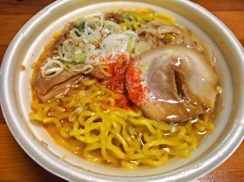賃貸線路沿いの新築アパートの画像1