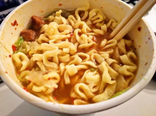 府中府中の紅がカップ麺に！の画像2